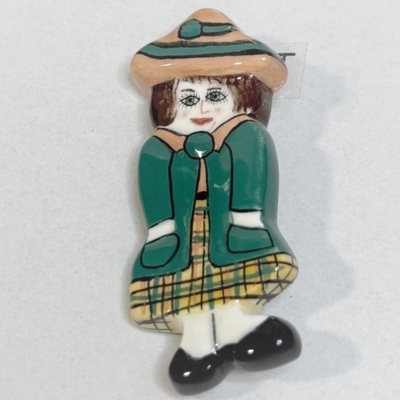 Ganz Susan Paley Lady Pin Tammy  Hand Painted Ceramic Figurine Brooch Green - Picture 4 of 11